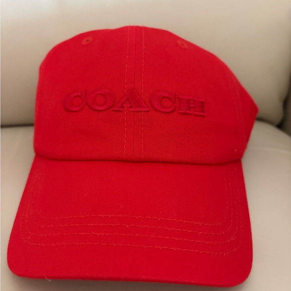 Coach Classic RED cap NWT - Picture 1 of 3
